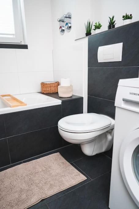 Traumwohnung Im Koelner Sueden Hürth Esterno foto